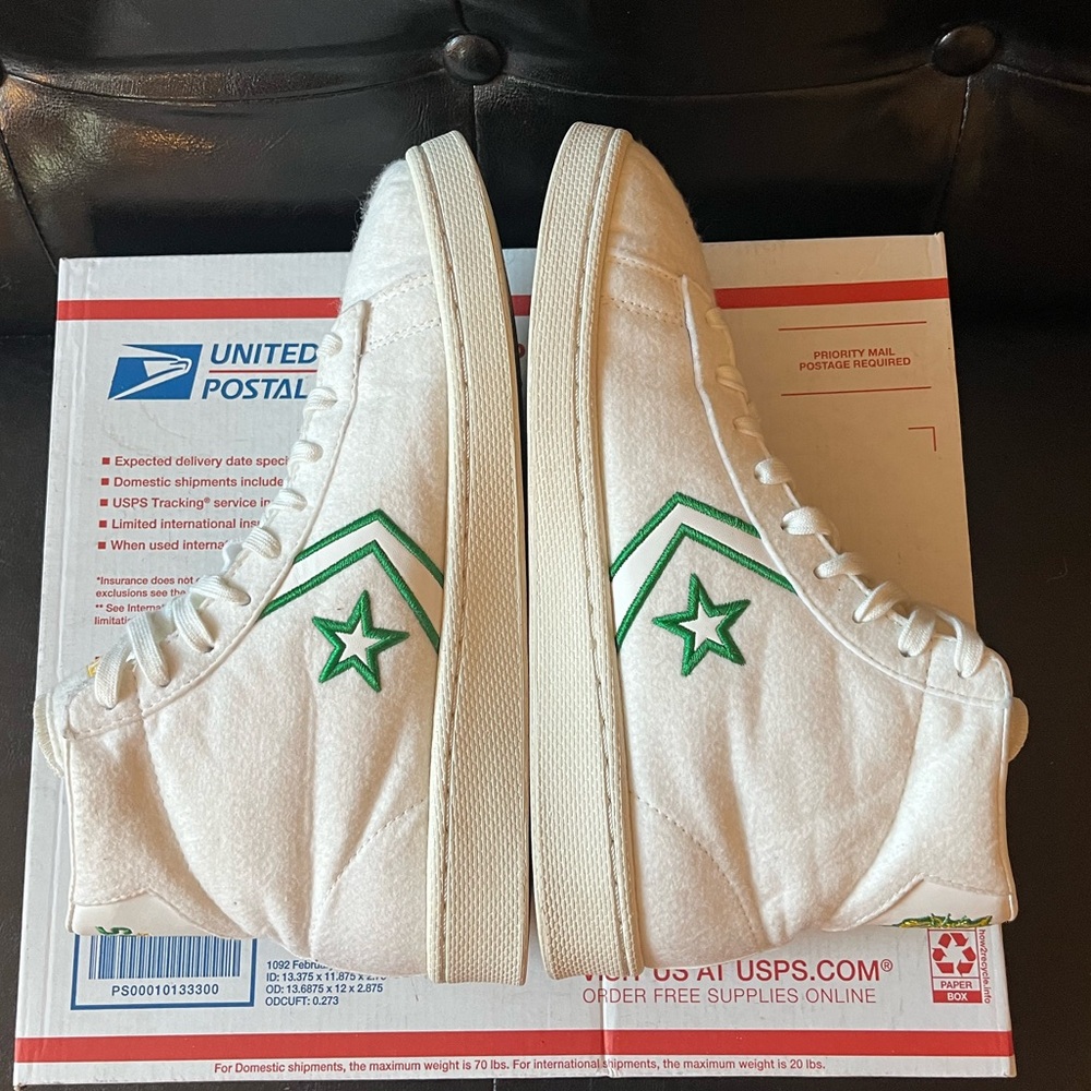 Converse Pro Leather High “Breaking Down Barriers – Crispus‎ Attucks” White Felt - Picture 5 of 7